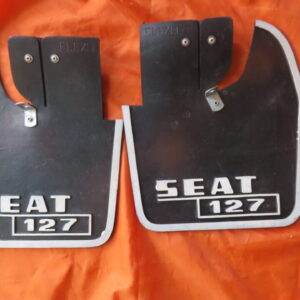 850I0015 FALDONES GUARDAFANGOS SEAT 127 DE GOMA
