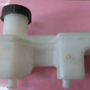 8503112B DEPOSITO LIQUIDO FRENOS SEAT-124 127 131 A PRESION EN LA BOMBA Con Tapon