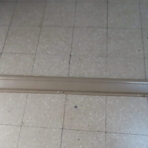 8505608 TALONERA BAJO PUERTA DERECHA SEAT-131 MARRON                                                                                                                                                                                                                                              850