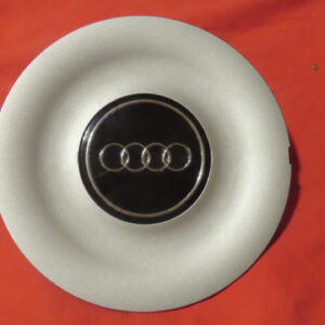 8504A0601165 TAPACUBOS TAPA CENTRAL RUEDA ALUMINIO TITANIO GRIS AUDI 80 100 A6 S100  Diámetro 157mm
