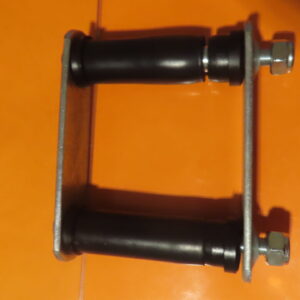 TRI784243 KIT CASQUILLOS GOMA BALLESTA COMPLETO CON ABRAZADERAS LANCIA-Y 10 Ypsilon SEAT MARBELLA PANDA