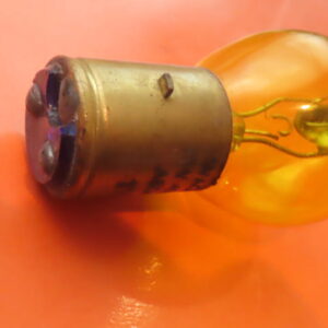 AMO401AM LAMPARA BOSCH (BA20D)12Vols 45/40Watios 2-Polos 2-Filamentos AMARILLA  35x70mm Especial Coches Clasicos