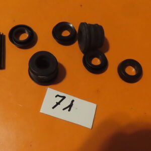 SEID1071 KIT JUEGO GOMAS BOMBA FRENO doble circuito LADA 2101 2102 2103 2106 PEUGEOT-304 305 RENAULT-14 RENAULT-18  Version BENDIX 19,5mm Diametro