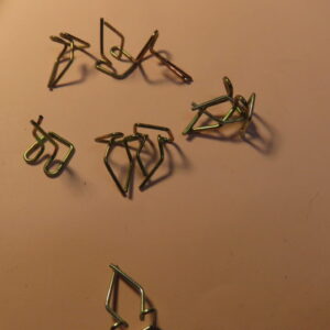 8507028-11 GRAPA MOLDURAS PUERTAS y guardabarros SEAT-600 11x11mm Y VARIOS