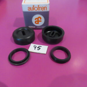 SEID3095 JUEGO GOMAS BOMBIN CILINDRO FRENO DELANTERA 28,57mm EBRO F-350 EBRO L-35