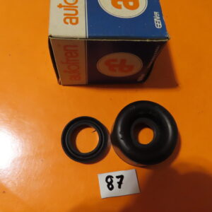 SEID3087 JUEGO GOMAS BOMBIN FRENO 31,75mm DELANTERO CAMION AVIA GA 5000 2ª Serie