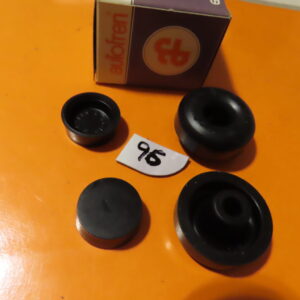 SEID3096 JUEGO GOMAS BOMBIN CILINDRO FRENO TRASERO 22,22mm PEUGEOT-504 PEUGEOT-505 Version BENDIX