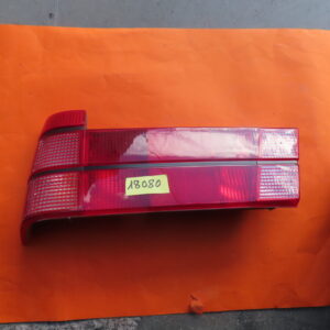 85018080 PILOTO TRASERO IZQUIERDO ALFA ROMEO-75 Restyling desde 1988 Completo Con Portalamparas