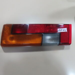 MAG08744 PILOTO TRASERO IZQUIERDO ALFA ROMEO-33 hasta febrero 1990 COMPLETO (INTERMITENTE AMBAR) con portalamparas