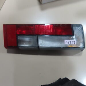 MAG08747 PILOTO TRASERO DERECHO ALFA ROMEO-33 desde 1988 hasta febrero 1990  (Intermitente BLANCO ) COMPLETO con portalamparas