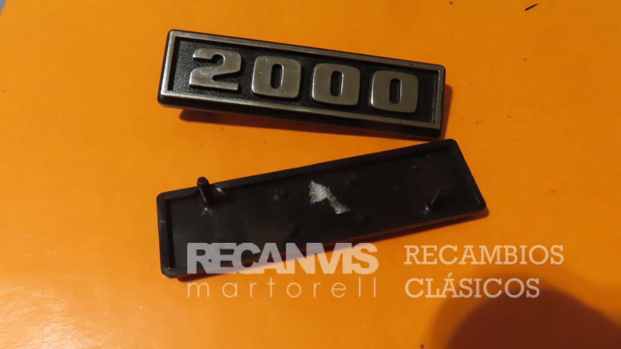 850400808A ANAGRAMA LOGO SEAT-132 2000 23mm ANCHO 82mm LARGO 60mm ENTRA AGUJEROS
