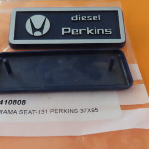 850410808 ANAGRAMA LOGO SEAT-131 Motor PERKINS 37mm ANCHO 95mm LARGO 71mm ENTRE TETONES
