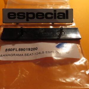 850FL59019200 ANAGRAMA LOGO SEAT-124LS ESPECIAL 20mm ANCHO 97mm LARGO 47mm ENTRE AGUJEROS