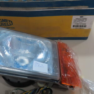 MAGLPA882 OPTICA FARO IZQUIERDO EUROPEO FIAT PANDA desde 1980 a 1985 Con PILOTO INTERMITENTE (Marca CARELLO)
