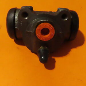 SER2030572 BOMBIN CILINDRO FRENO TRASERO TALBOT-150 HORIZON Piston 20,6mm  Tipo BENDIX  Rosca 10x100 mm Cierre Cono