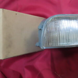 MAG12102 TULIPA PILOTO DELANTERO IZQUIERDO Volkswagen Passat desde 9-1993 a 9-1996